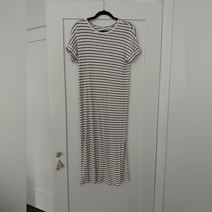 Cherish Maternity dress size small